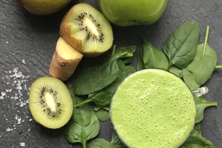 Green Monster Revitalizing Smoothie Recipe | www.jackieunfiltered.com