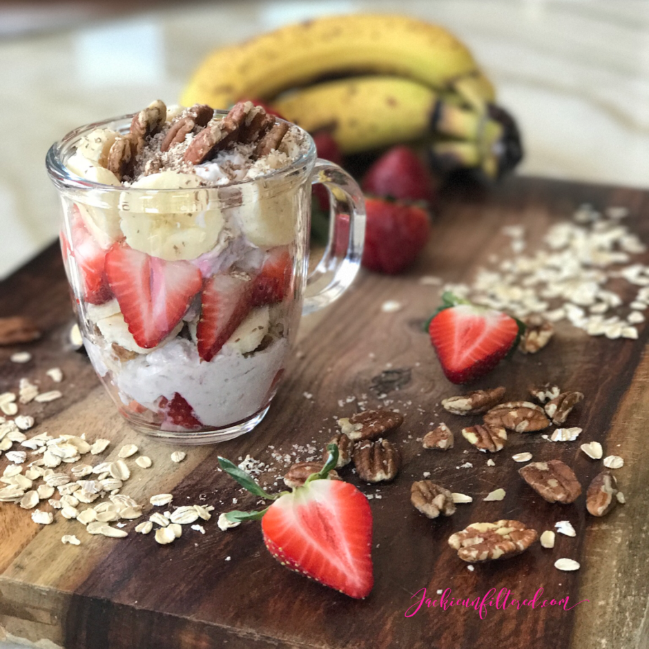 Pecan Banana Split Overnight Oats | www.JackieUnfiltered.com