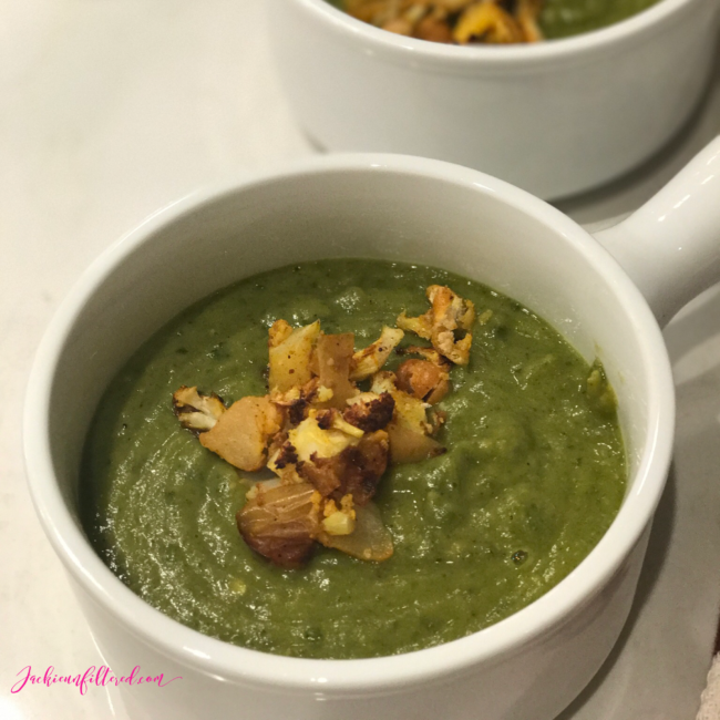 Roasted Cauliflower, Chickpea & Kale Soup Recipe | https://www.jackieunfiltered.com/?p=2561&preview=true