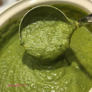 Roasted Cauliflower Kale Soup Recipe | https://jackieunfiltered.com/?p=2561&preview=true