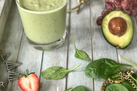 Avocado Spinach Vanilla Milkshake | https://www.jackieunfiltered.com/?p=2737&preview=true