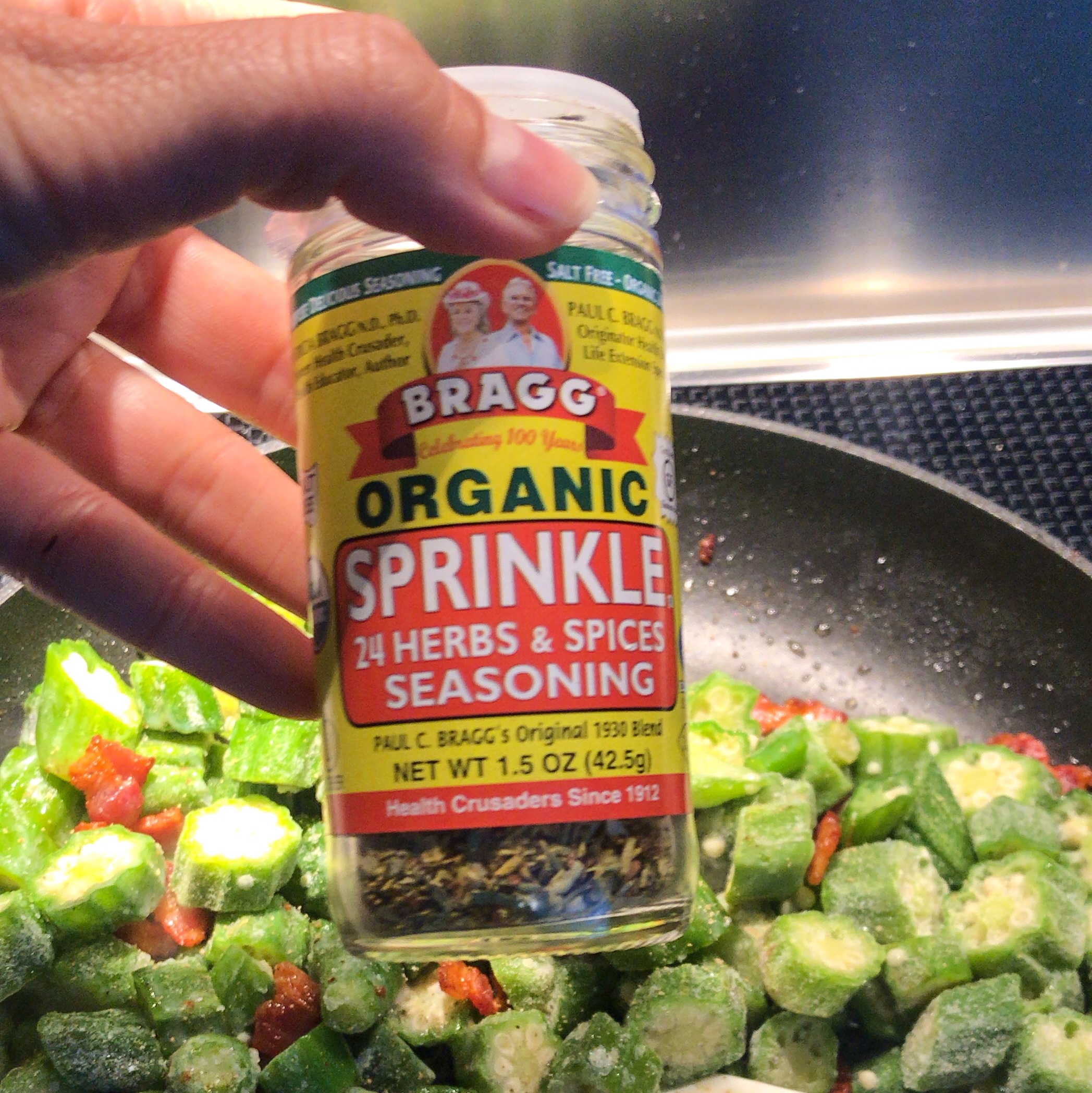 Bragg Organic Sprinkle 24 Herbs & Spices Salt-Free Seasoning Blend - 1.5oz.